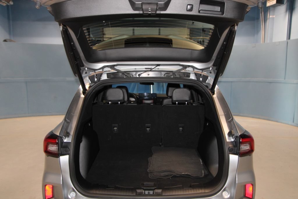 Used 2024 Ford Escape ST-Line w/ Tech Pack #1 FWD image 35