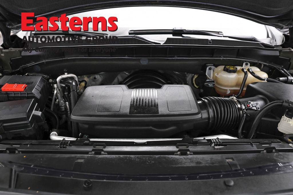 Used 2022 Chevrolet Tahoe LT w/ Luxury Package AWD/4WD image 7