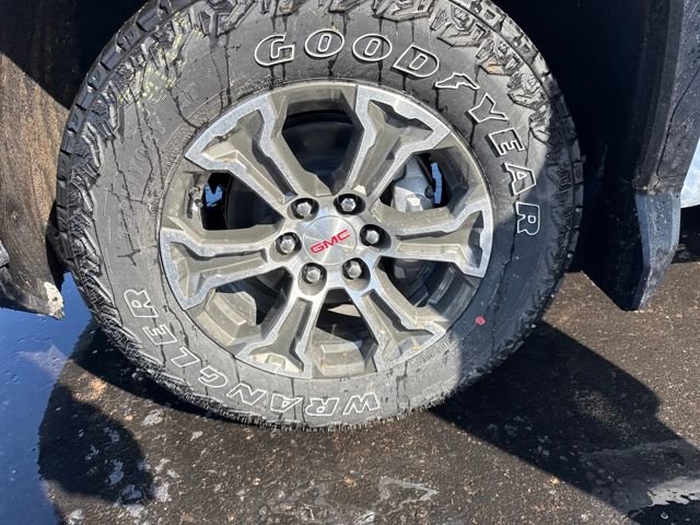 New 2026 GMC Sierra 1500 SLE image 30