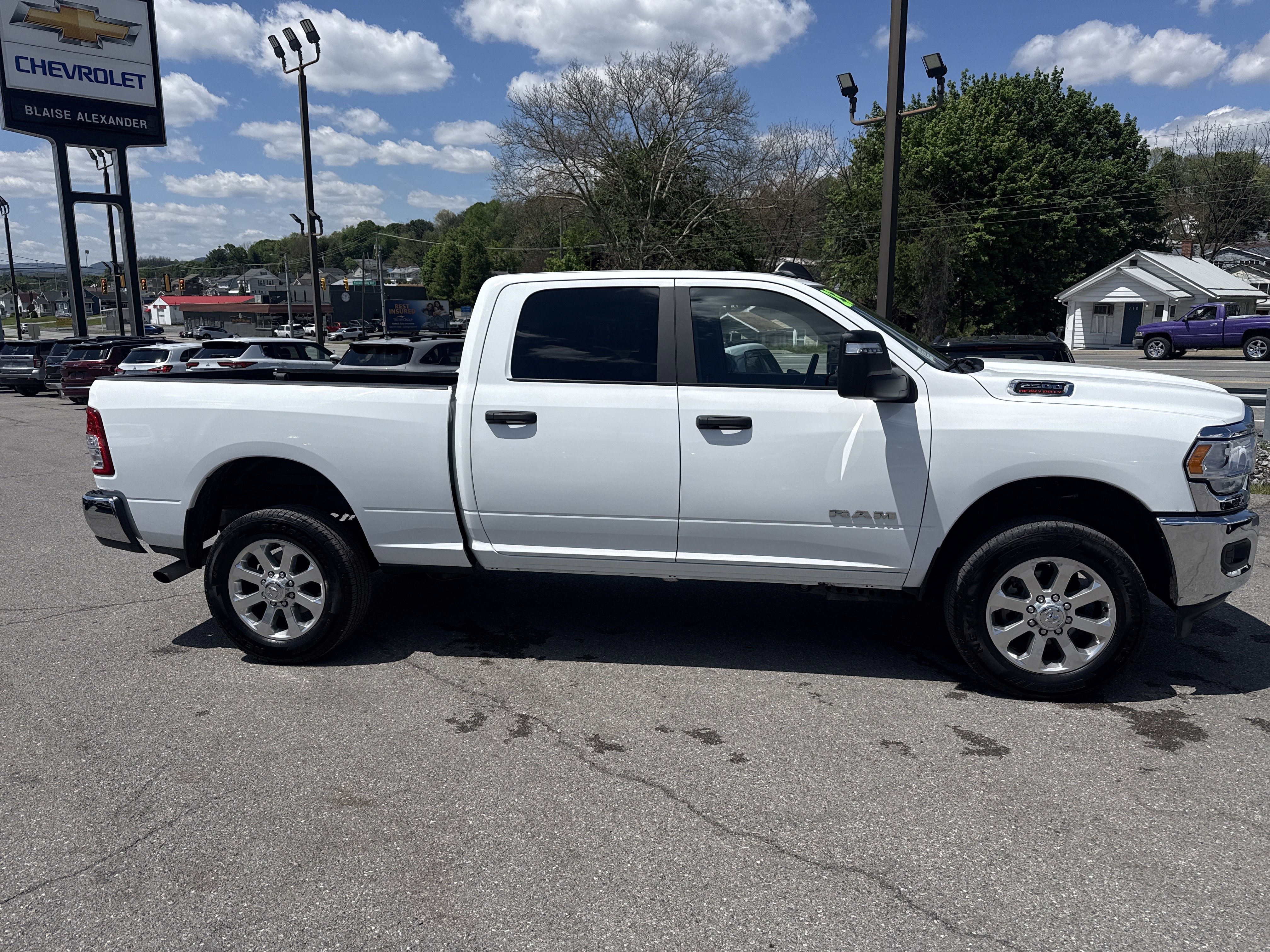 Used 2023 RAM 2500 Big Horn w/ Level 1 Equipment Group AWD/4WD video 2