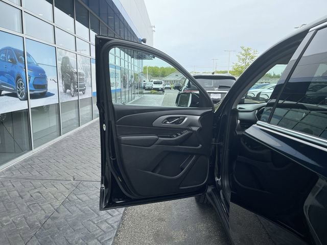 Certified 2020 Chevrolet Traverse LS w/ LPO, Blackout Package FWD image 22