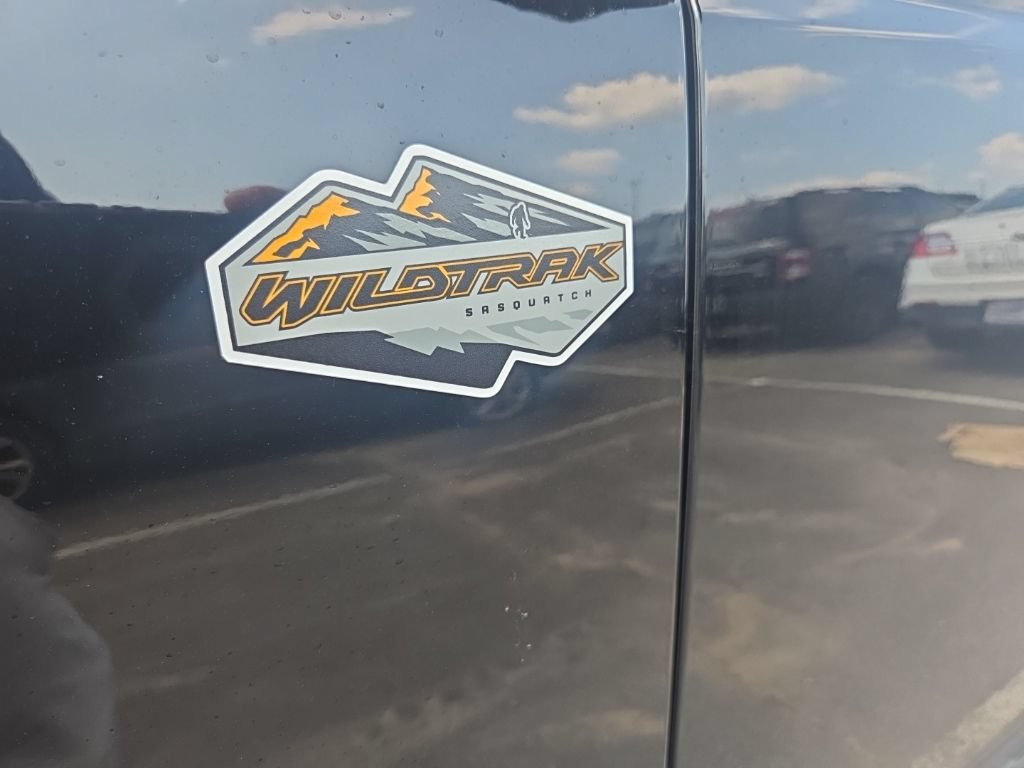 Used 2024 Ford Bronco Wildtrak AWD/4WD image 14
