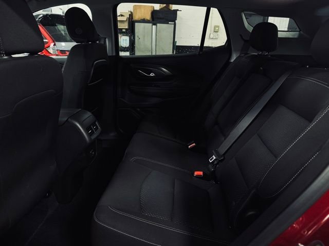 Used 2024 GMC Terrain SLE image 18