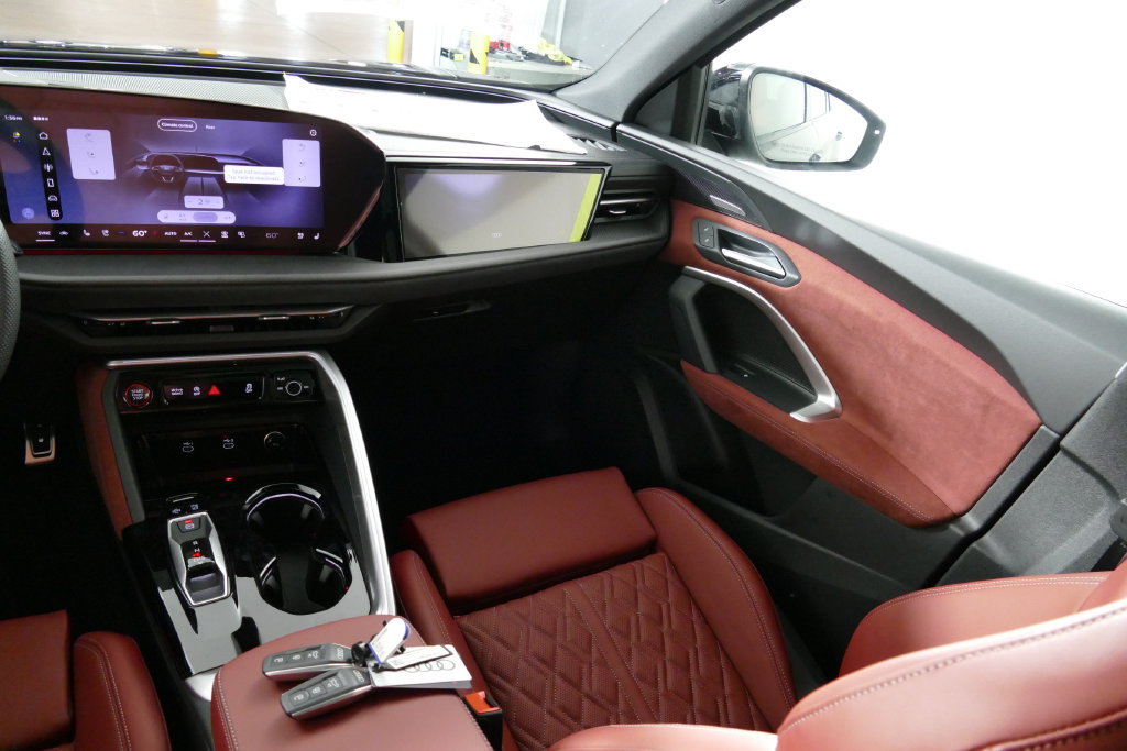 New 2026 Audi SQ5 Prestige AWD/4WD image 26