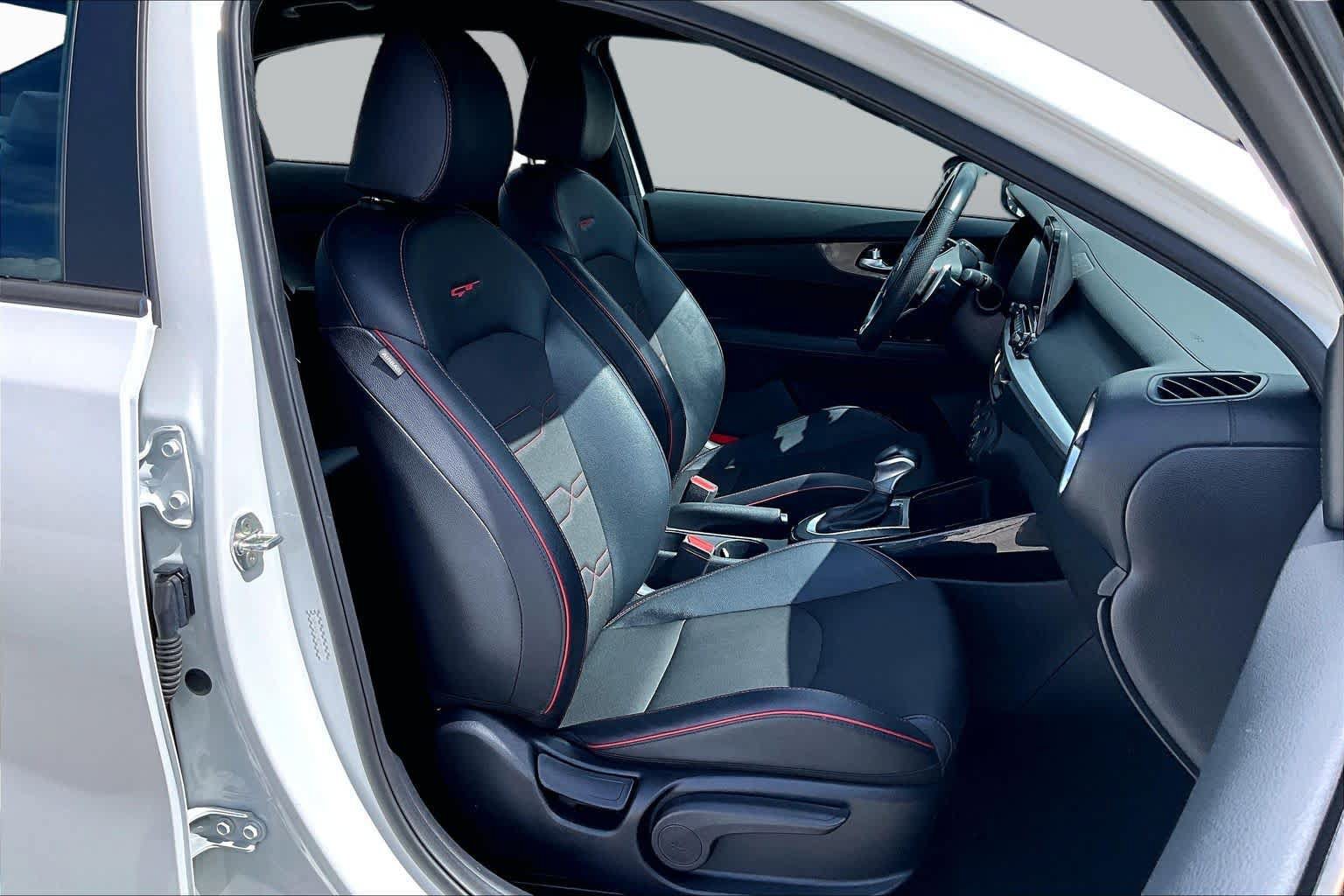 Used 2021 Kia Forte GT w/ GT2 Package FWD image 9