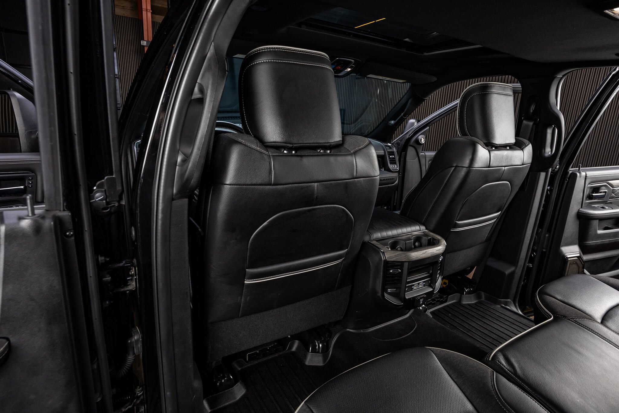 Used 2025 RAM 3500 Limited AWD/4WD image 48