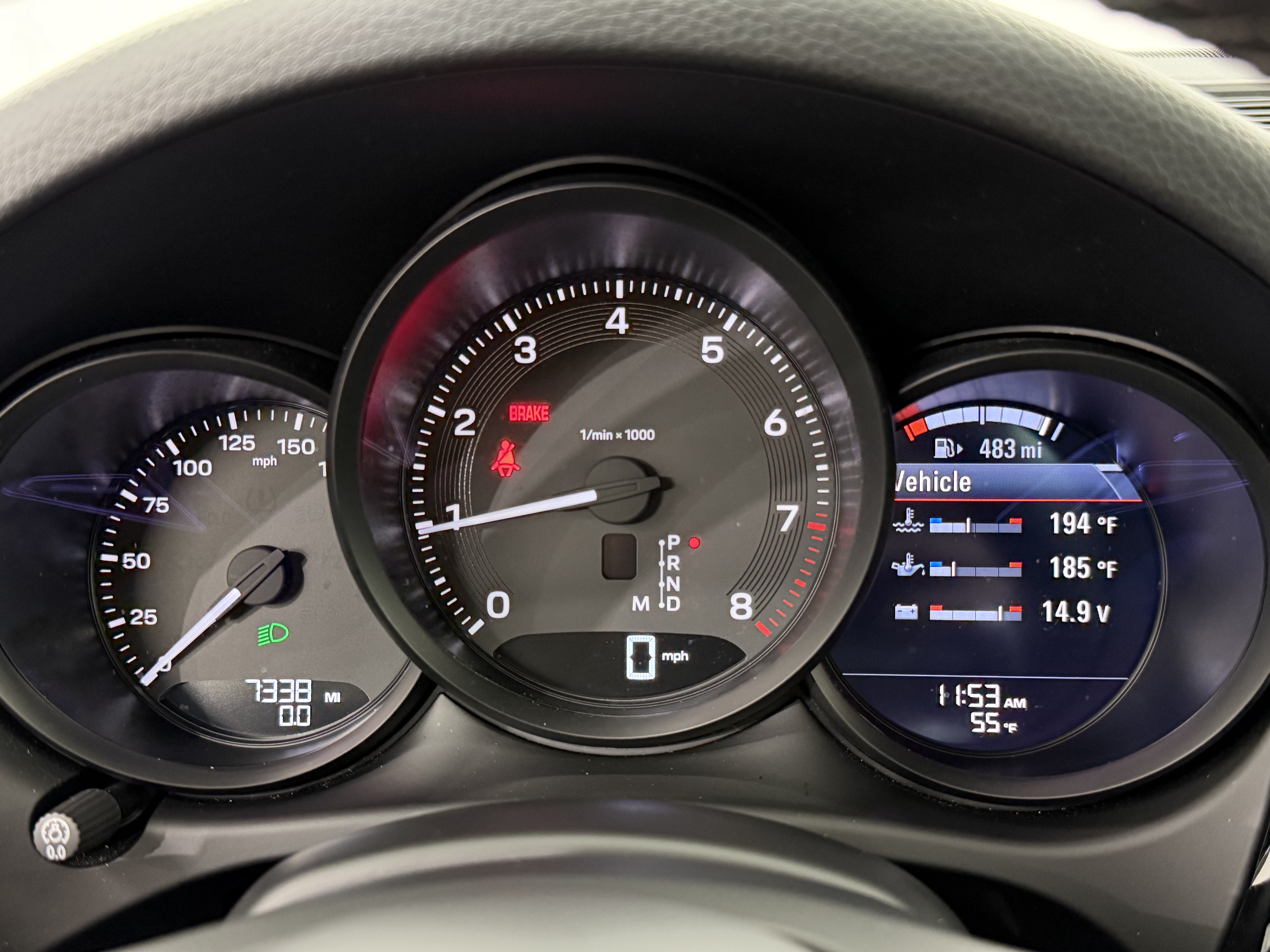 Certified 2025 Porsche Macan AWD/4WD image 51