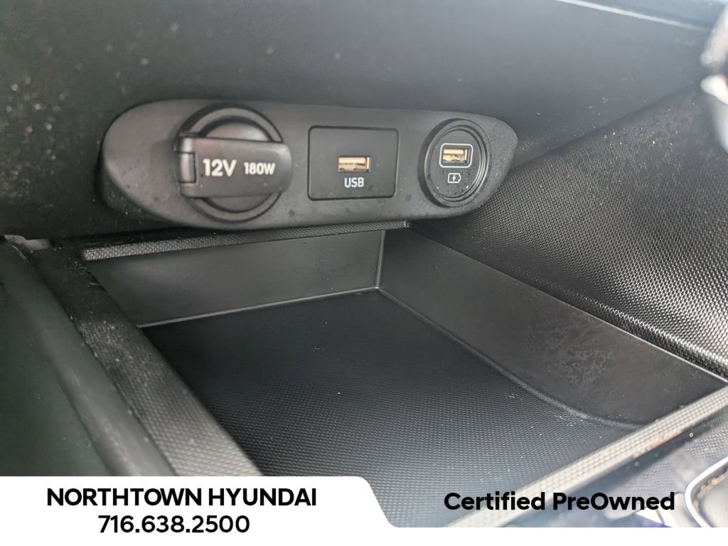 Used 2023 Hyundai Elantra SEL image 17