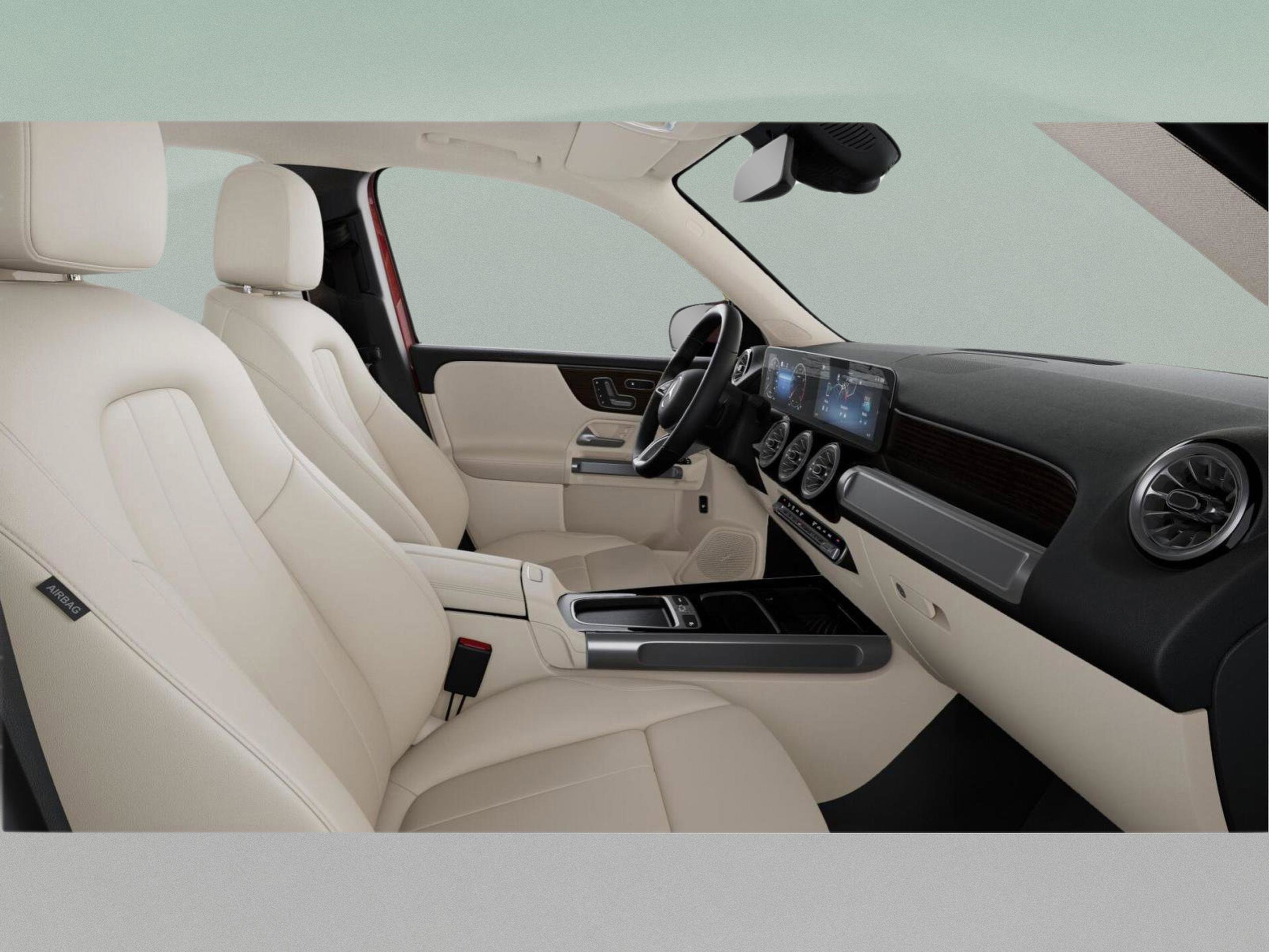 Used 2026 Mercedes-Benz GLB 250 image 42