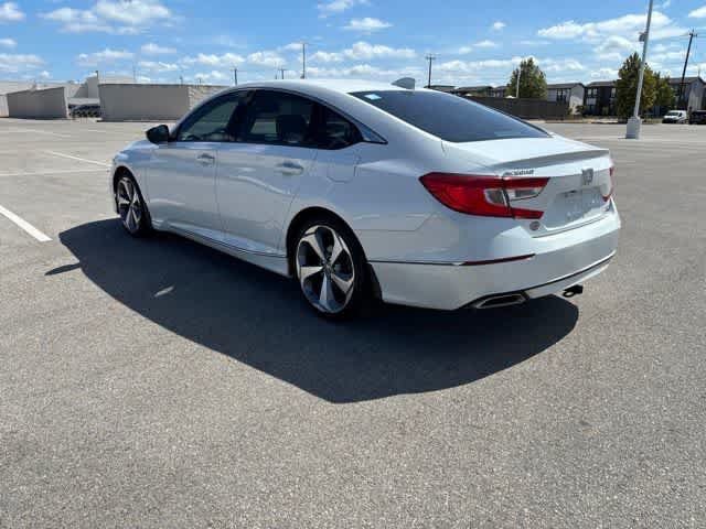 Used 2018 Honda Accord Touring image 3