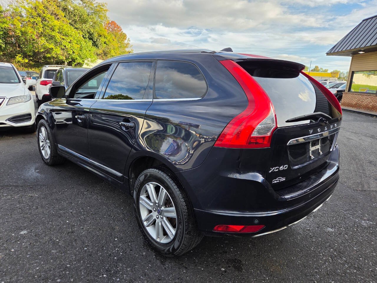 Used 2016 Volvo XC60 T6 Platinum w/ Climate Package AWD/4WD image 7
