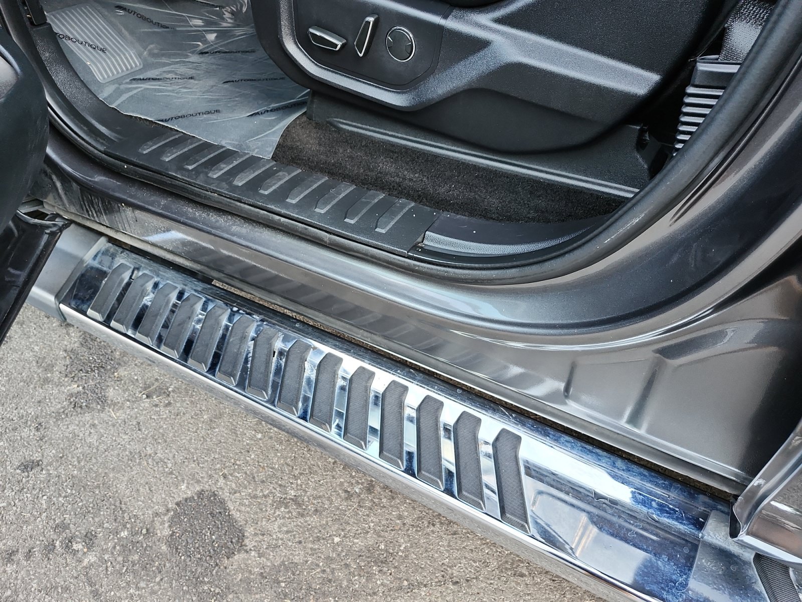 Used 2015 Ford F150 Lariat AWD/4WD image 17