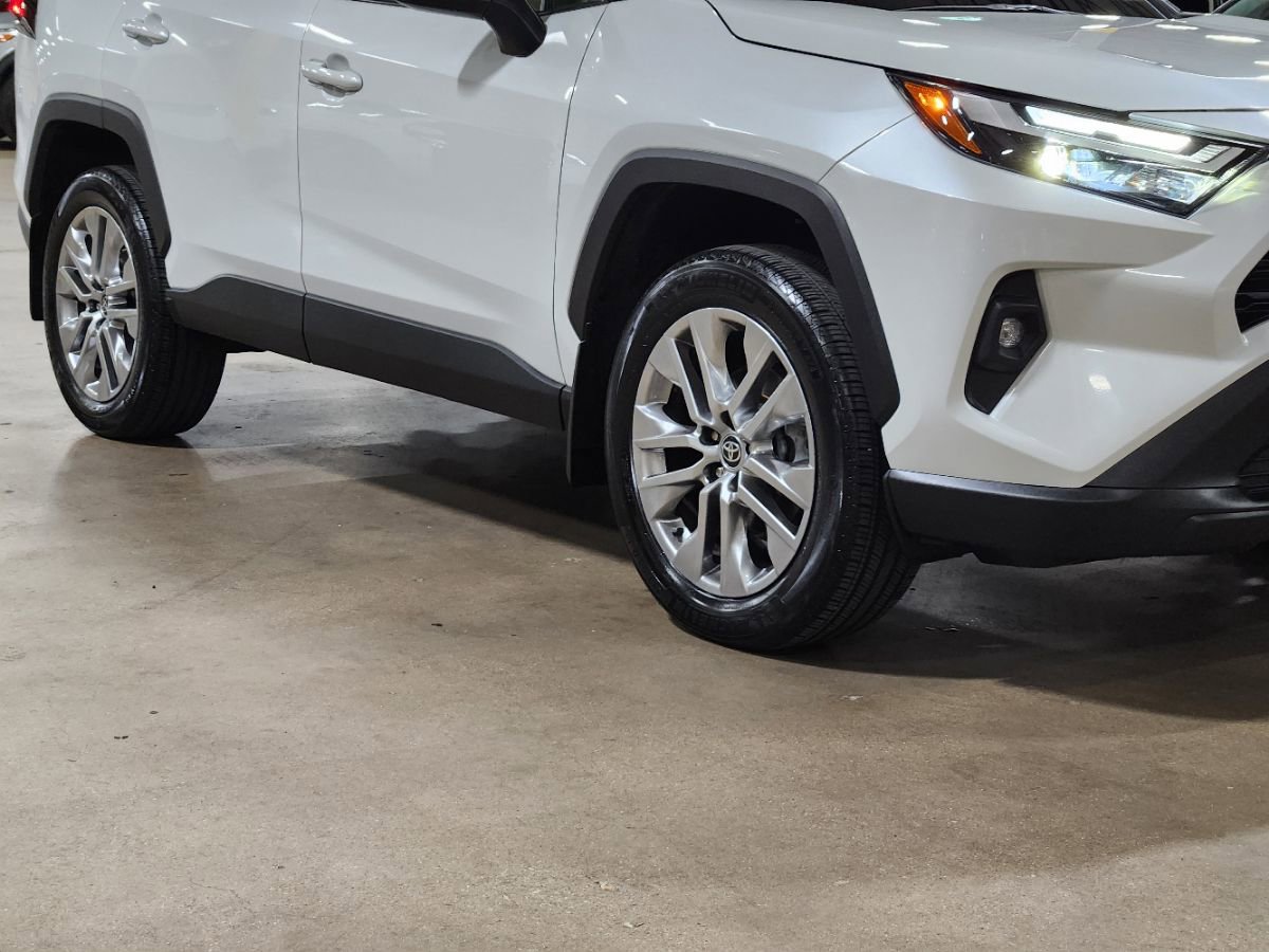Used 2024 Toyota RAV4 XLE Premium image 16