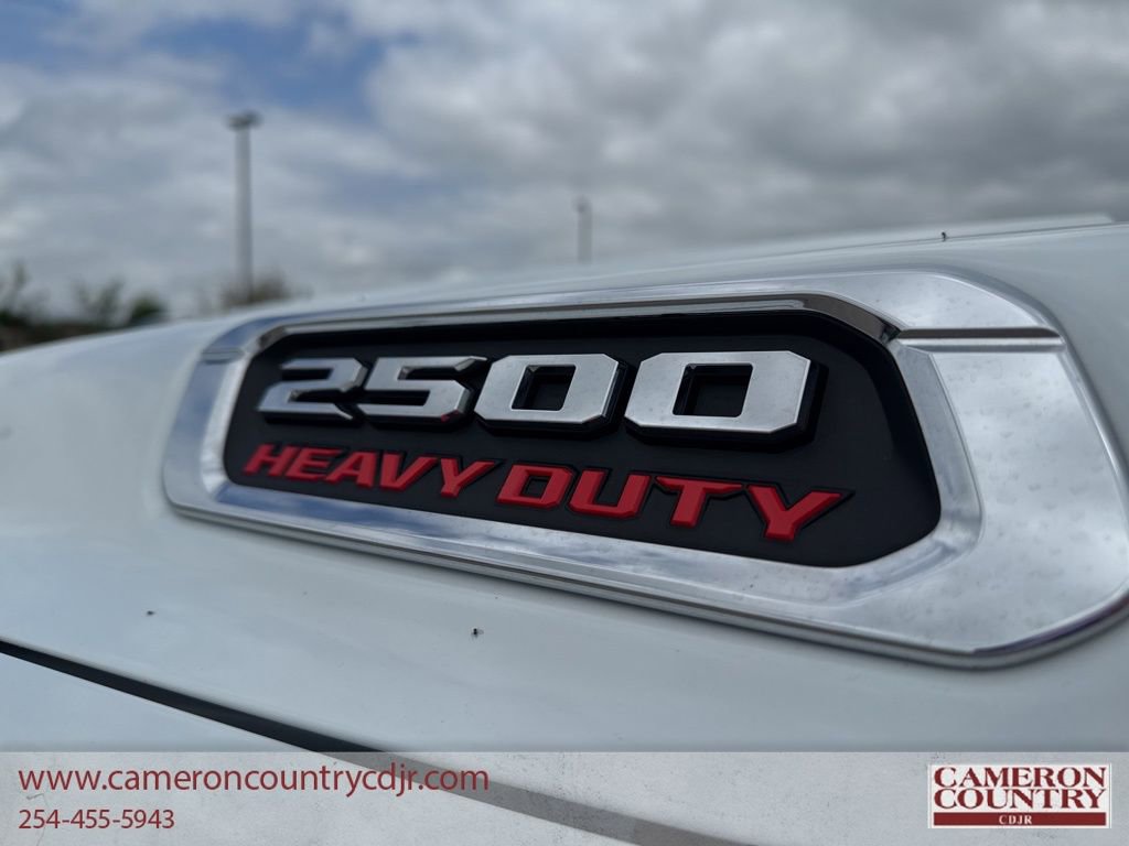 Used 2024 RAM 2500 Laramie AWD/4WD image 3