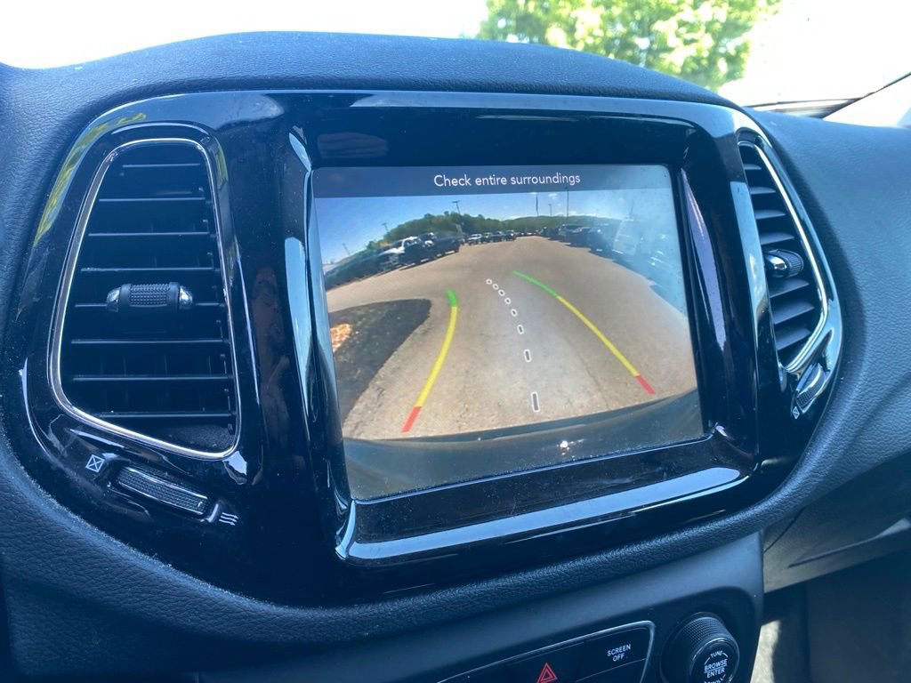 Used 2019 Jeep Compass Limited AWD/4WD image 13