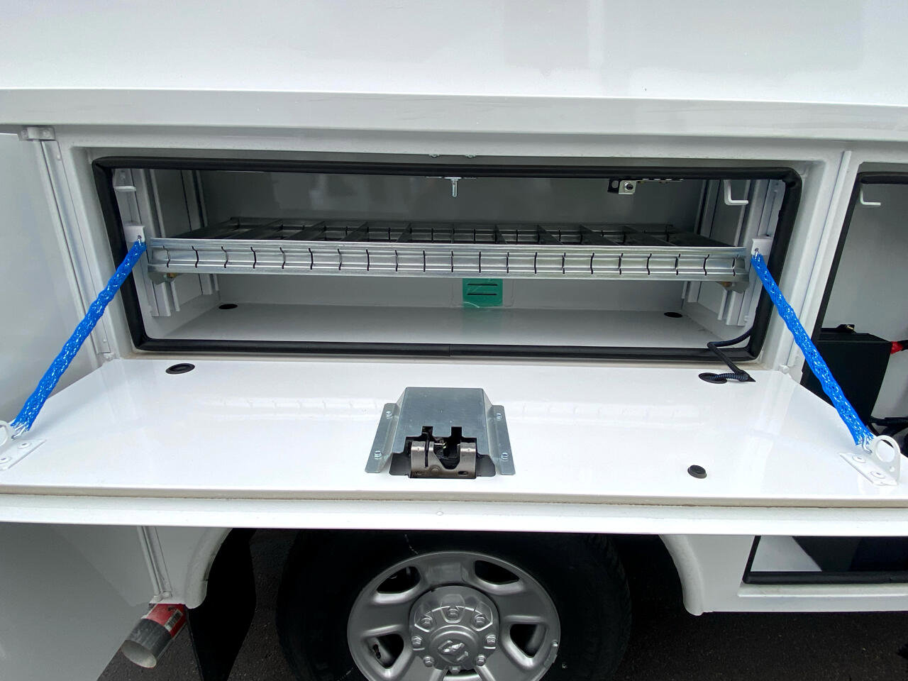 Used 2024 RAM 3500 Tradesman w/ Safety Group image 7