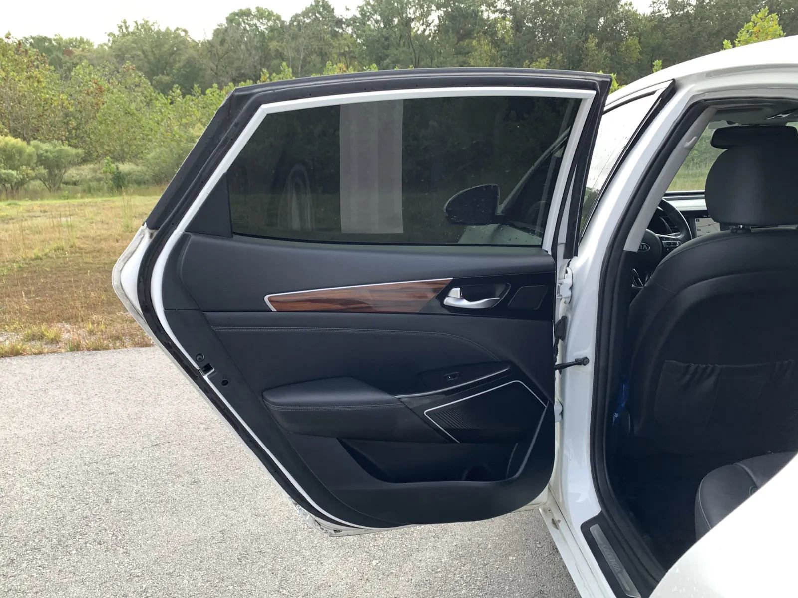 Used 2019 Kia Cadenza Technology image 19