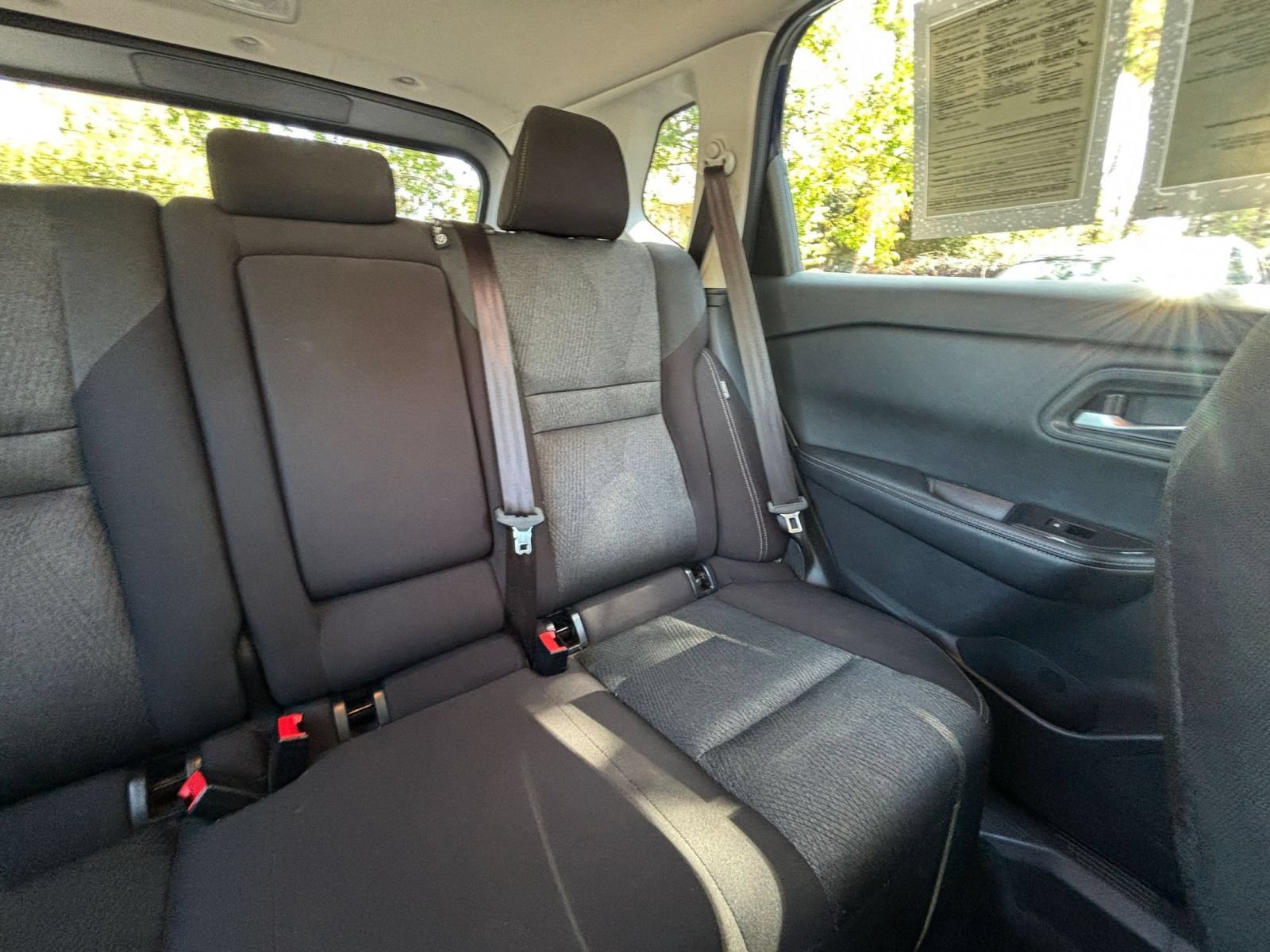 Used 2025 Nissan Rogue SV FWD image 38