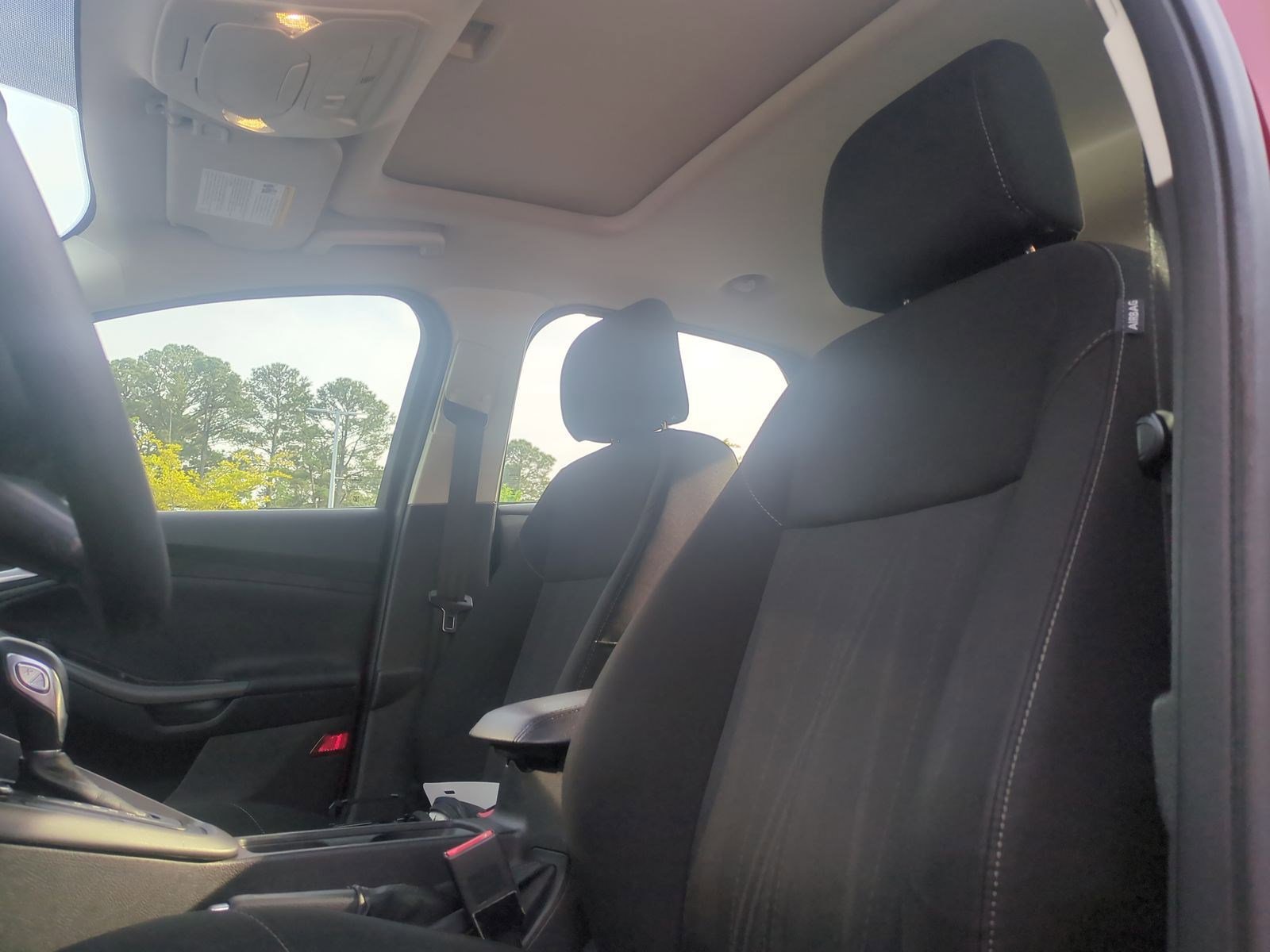 Used 2017 Ford Focus SEL image 15