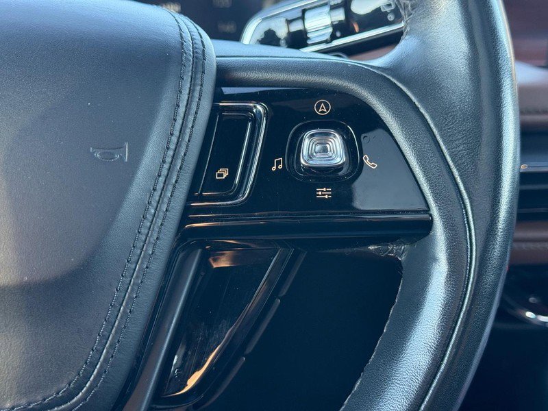 Used 2022 Lincoln Aviator Reserve w/ Equipment Group 201A AWD/4WD image 17