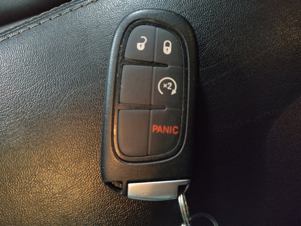 Used 2021 Jeep Cherokee Latitude Lux FWD image 32
