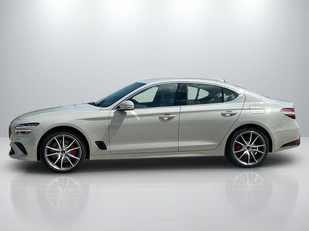 Used 2025 Genesis G70 2.5T RWD image 8