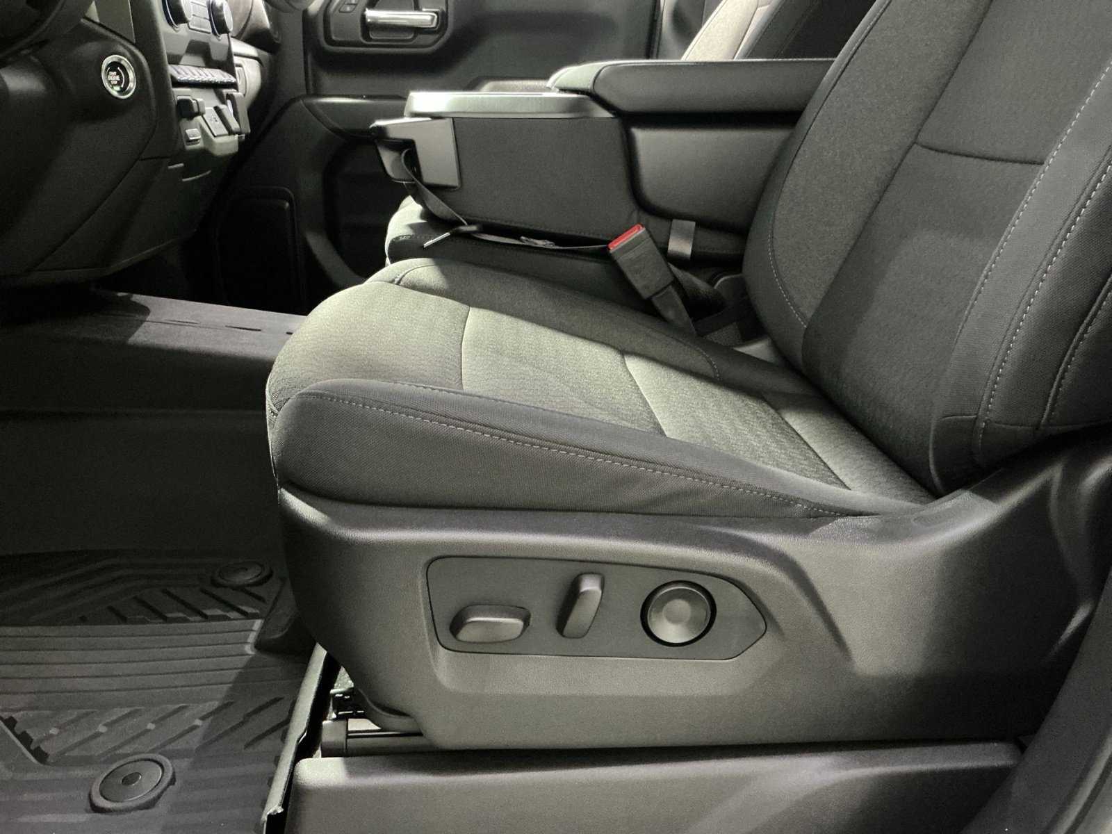 New 2026 Chevrolet Silverado 1500 Custom Trail Boss AWD/4WD image 15