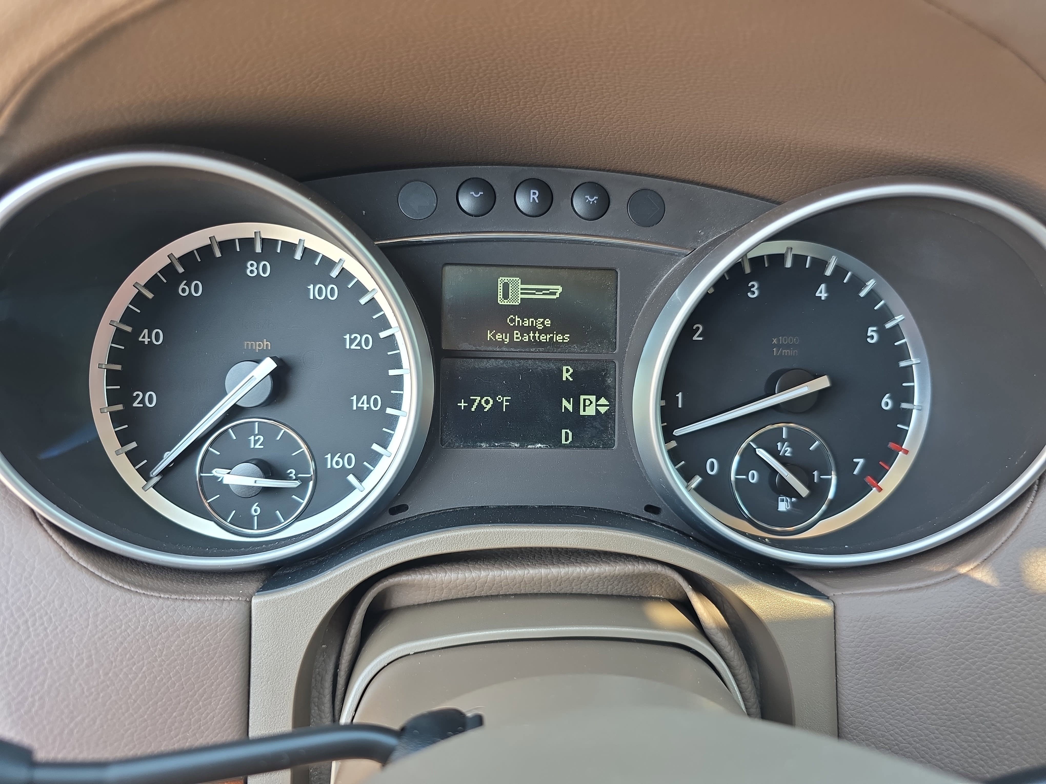 Used 2011 Mercedes-Benz GL 450 4MATIC image 20