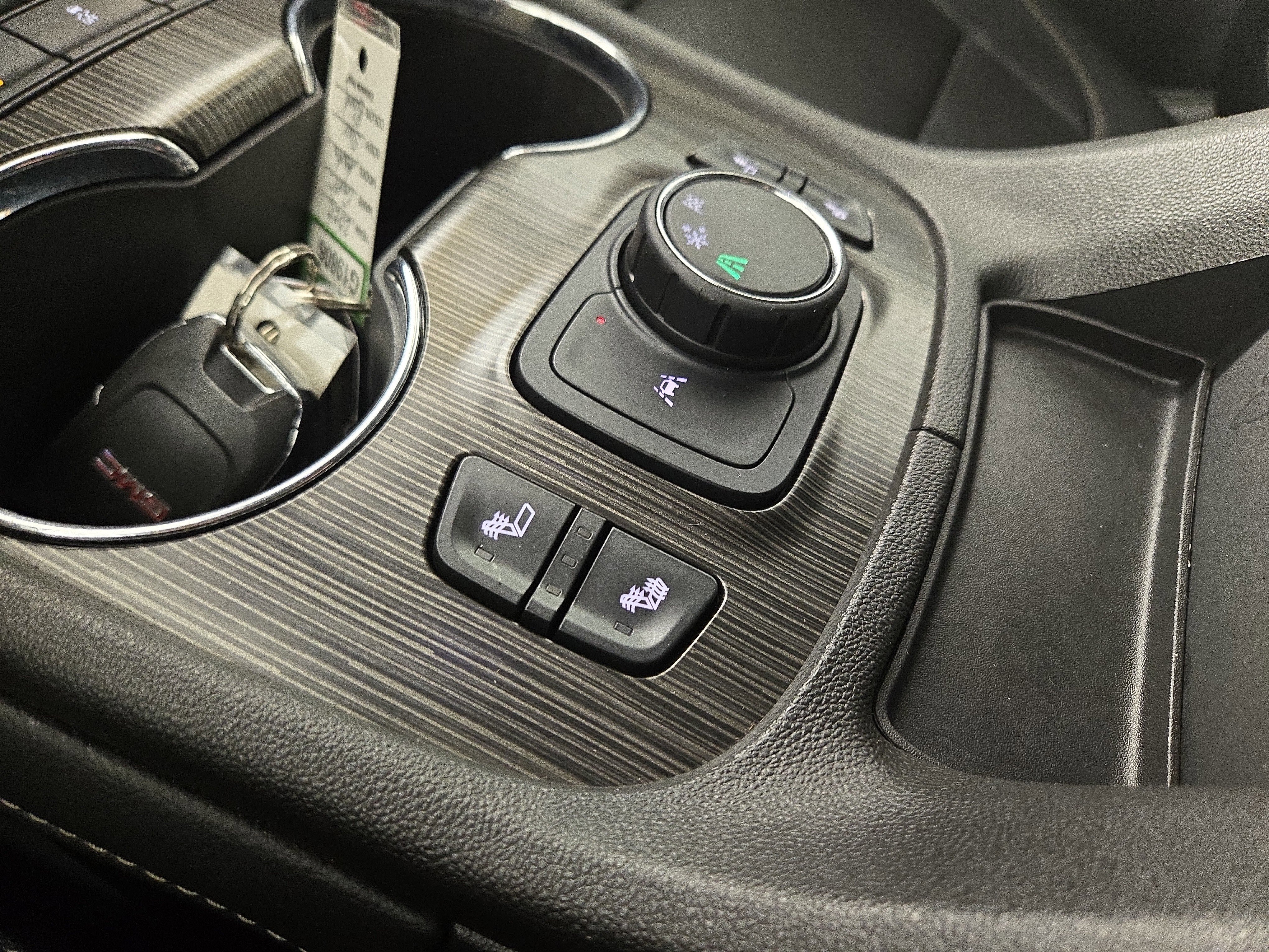 Certified 2023 GMC Acadia SLT image 28