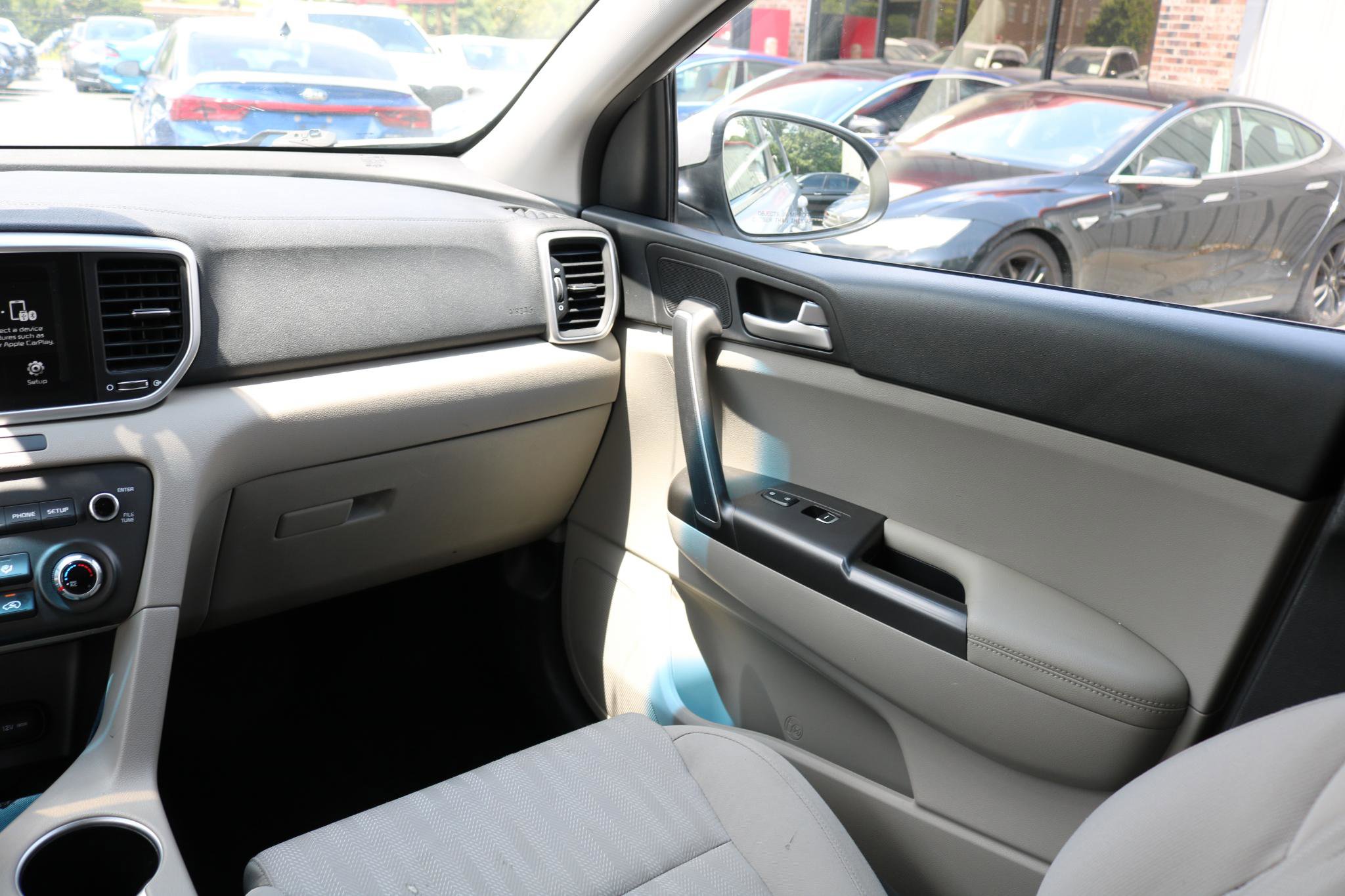 Used 2020 Kia Sportage LX FWD image 22