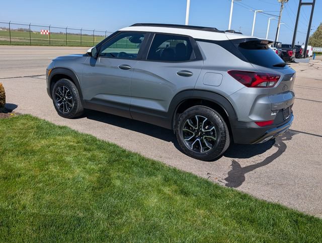 Used 2023 Chevrolet TrailBlazer ACTIV w/ Sun and Liftgate Package image 9