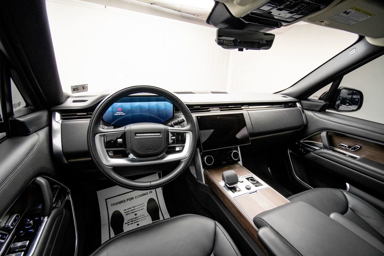 Used 2023 Land Rover Range Rover Autobiography image 12