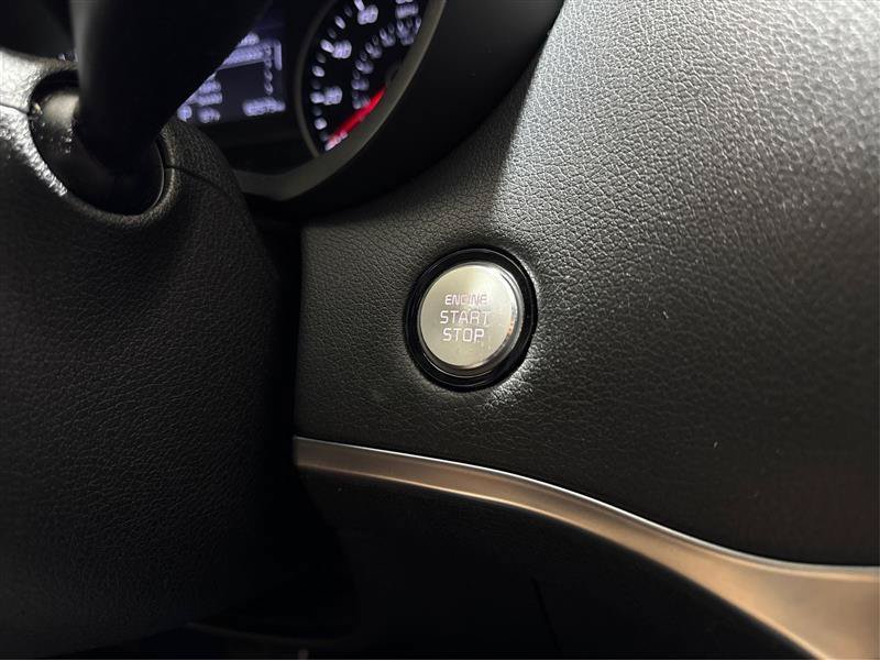 Used 2021 Kia Stinger GT-Line AWD/4WD image 32