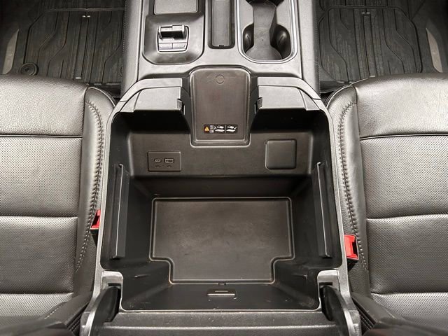 Used 2024 GMC Sierra 3500 Denali w/ Denali Reserve Package image 30