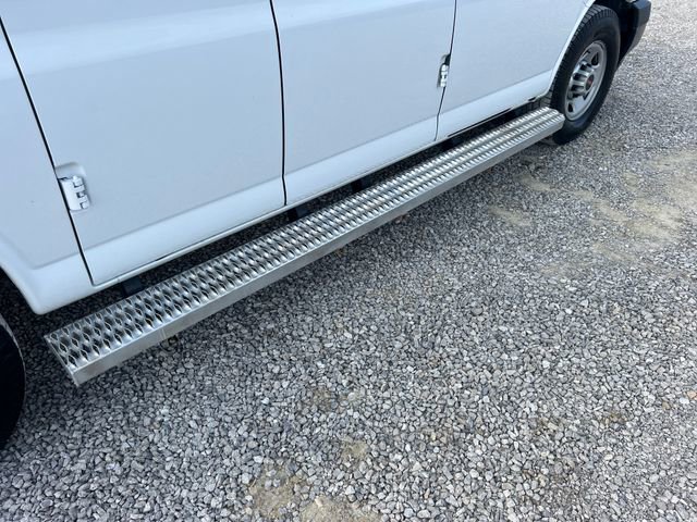 Used 2017 GMC Savana 2500 LS image 42