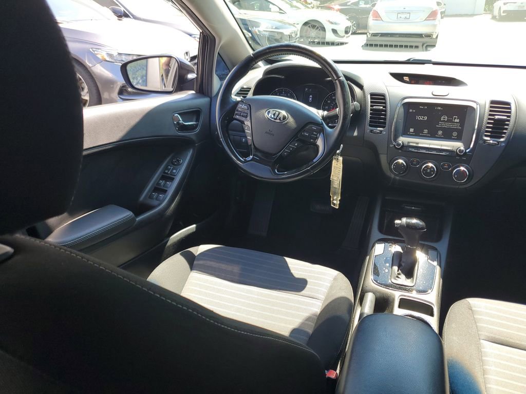 Used 2017 Kia Forte S FWD image 14