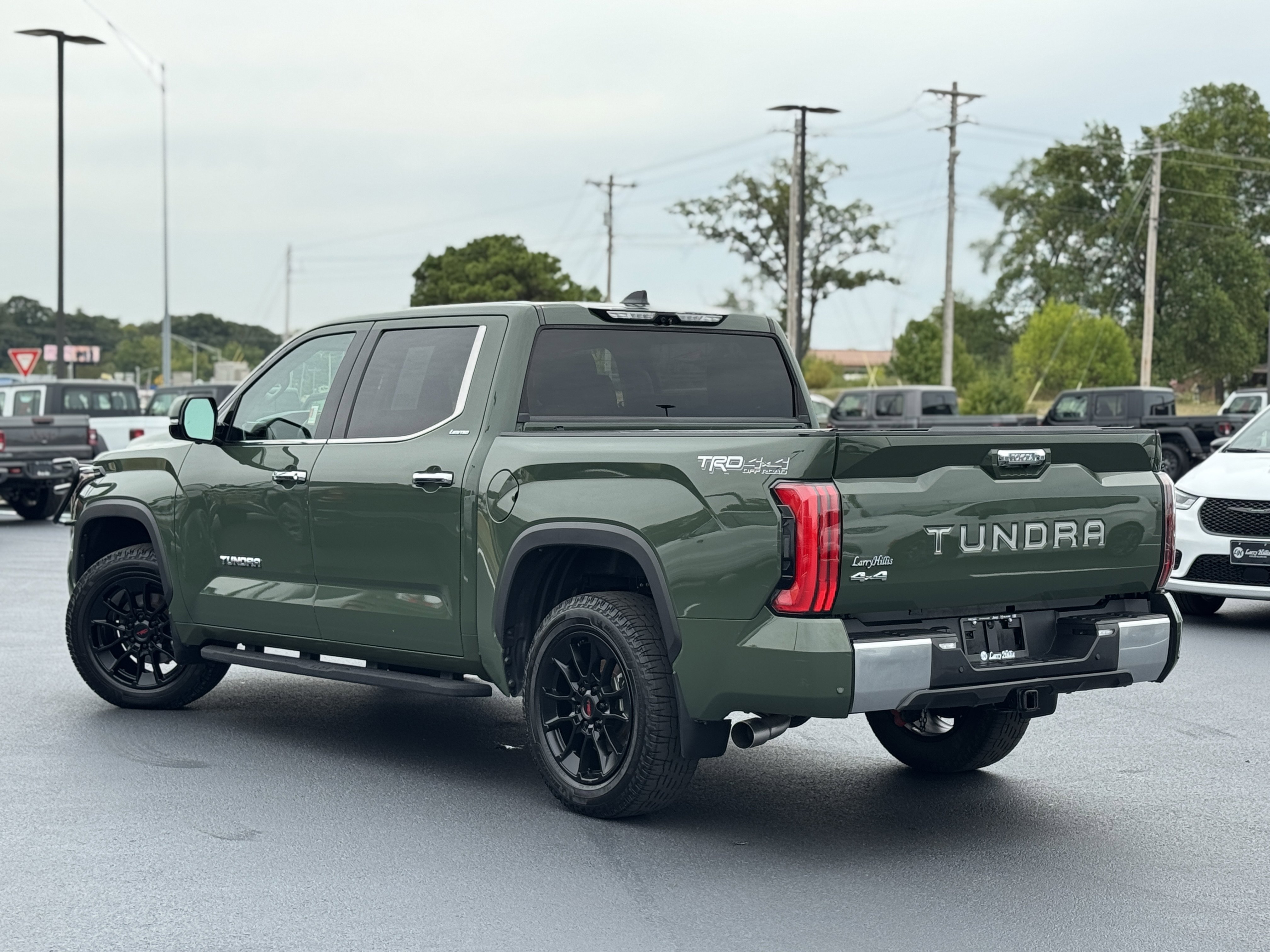 Used 2022 Toyota Tundra Limited w/ TRD Off-Road Package image 7