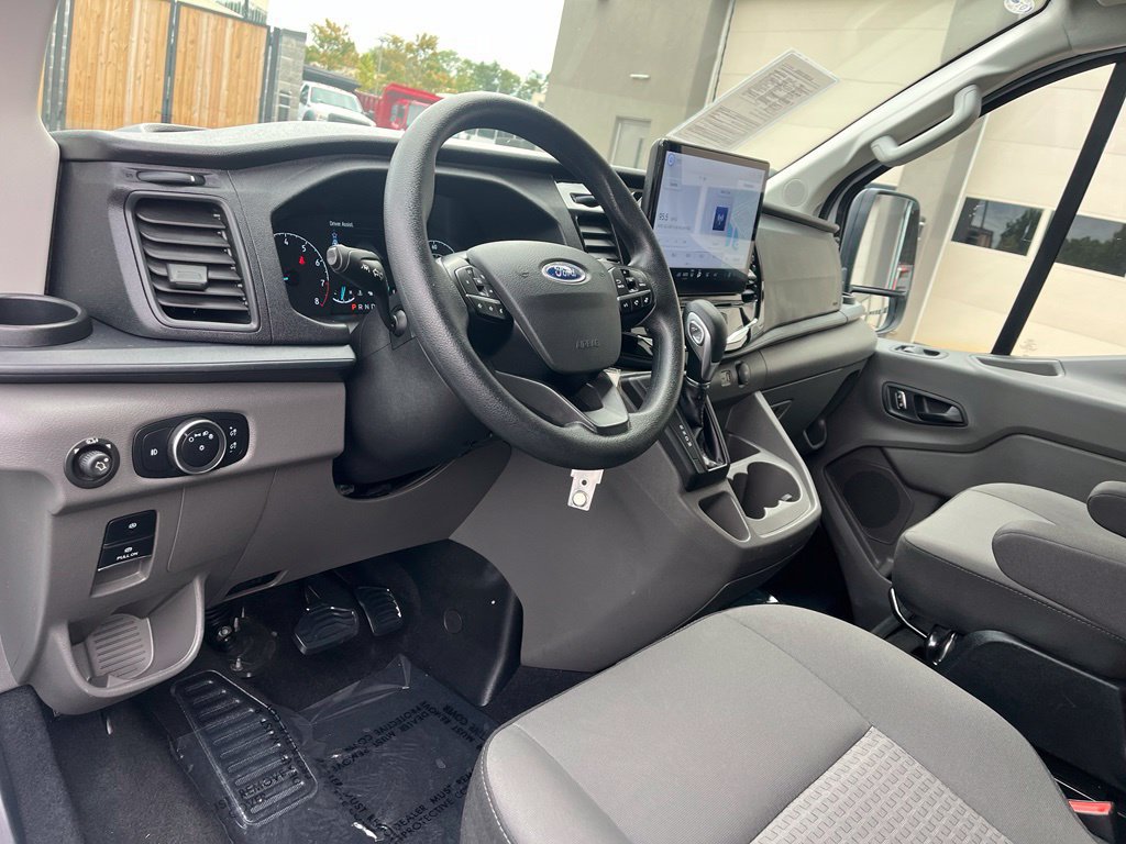 Used 2024 Ford Transit 350 XLT RWD image 17