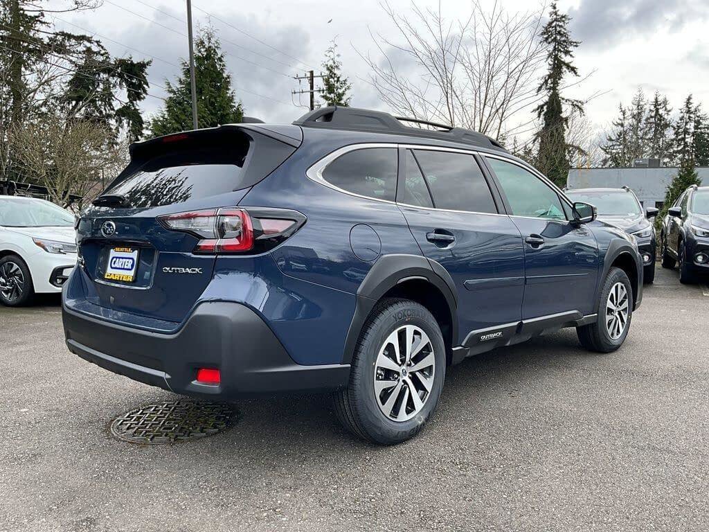 Certified 2025 Subaru Outback Premium AWD/4WD image 8