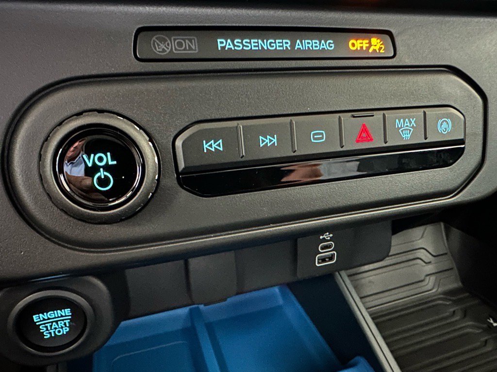 New 2025 Ford Maverick XLT w/ XLT Luxury Package image 41