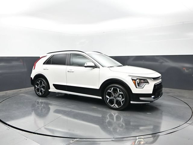 Used 2024 Kia Niro EX Touring