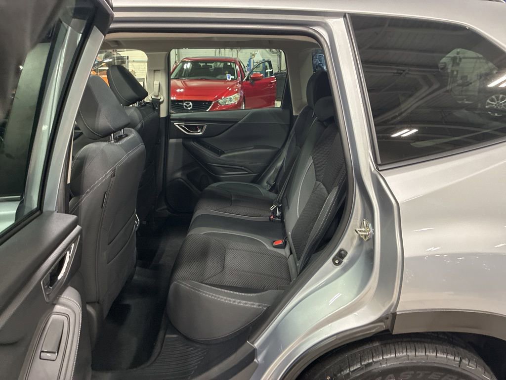 Used 2022 Subaru Forester Premium image 20