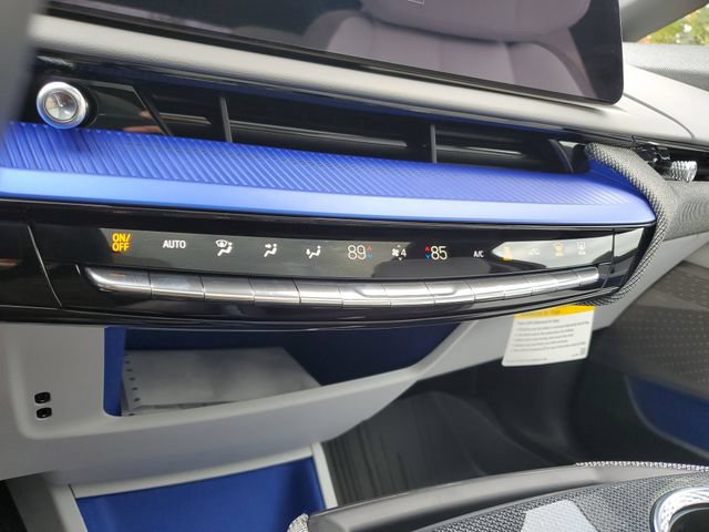 New 2026 Cadillac Optiq Luxury 1 w/ LPO, Floor Liner Package AWD/4WD image 17