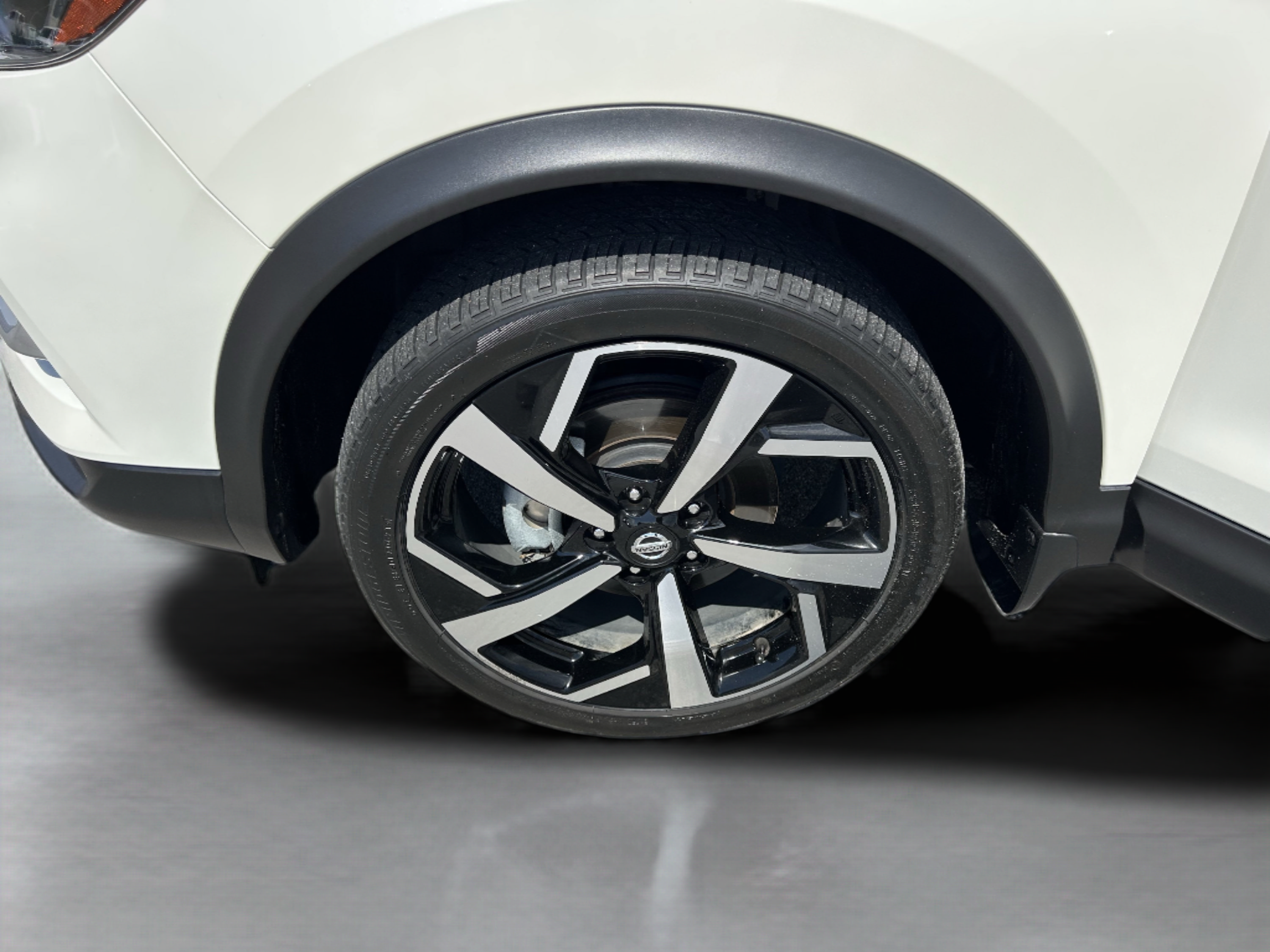 Used 2021 Nissan Rogue Sport SL w/ Premium Package FWD image 38