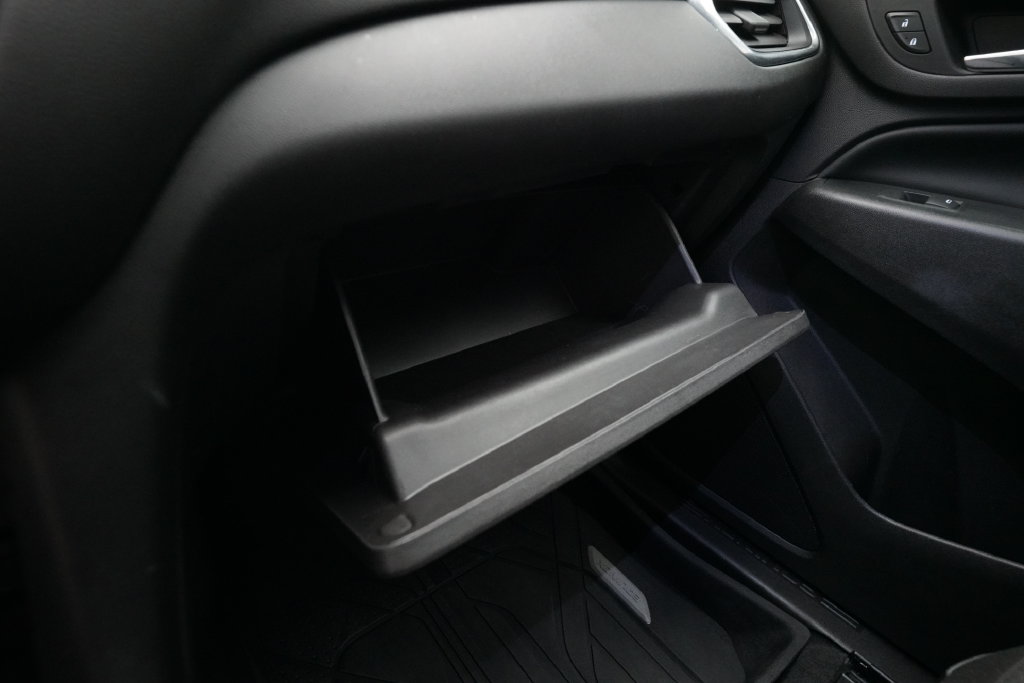 Used 2019 Chevrolet Equinox LT w/ Driver Convenience Package FWD image 29