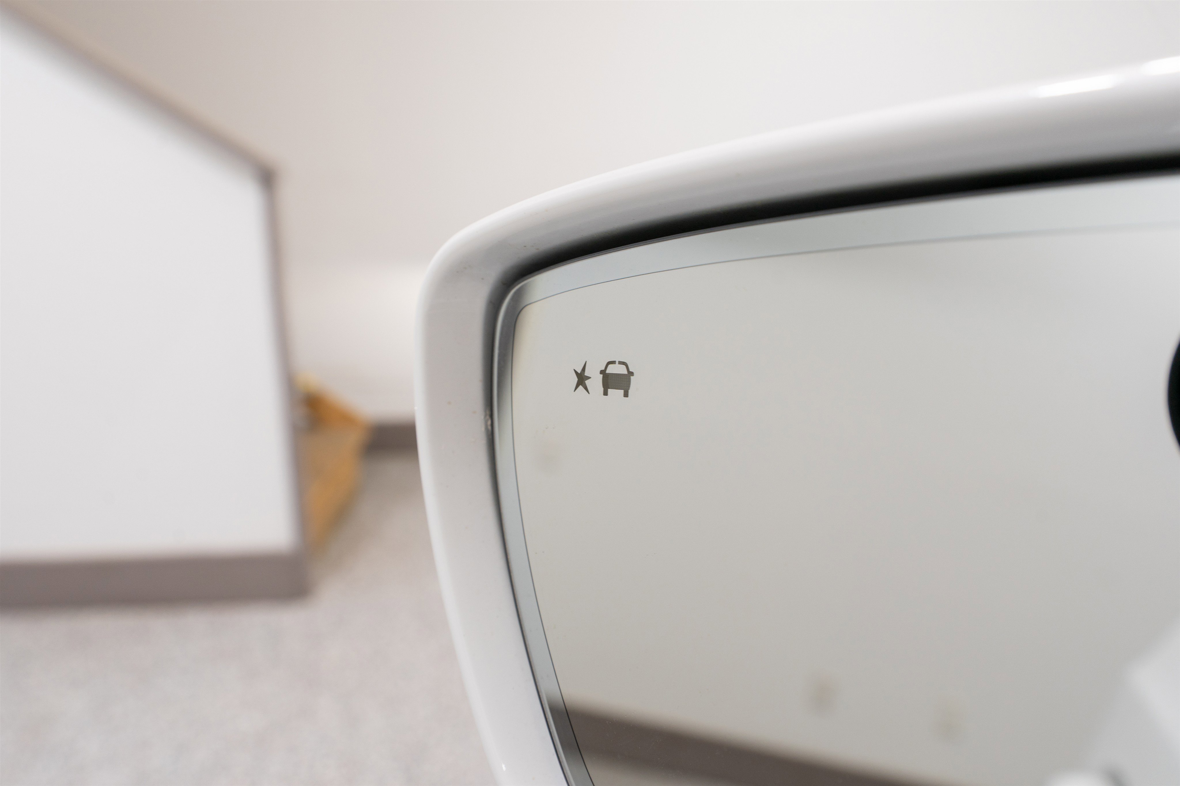 Used 2020 Buick Enclave Essence w/ Sound and Sites Package image 13