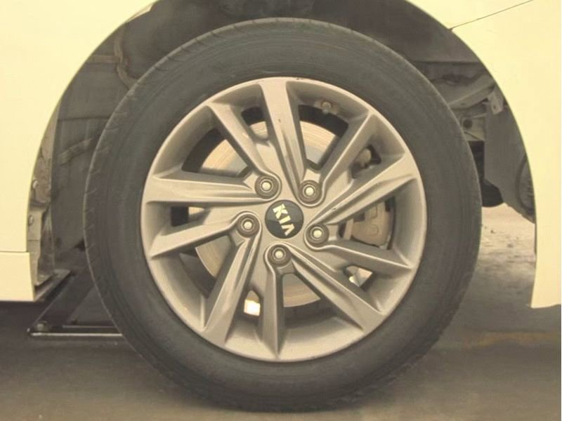 Used 2020 Kia Optima LX image 13