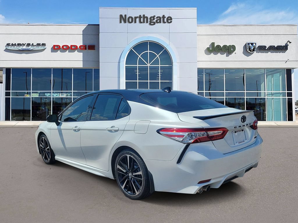 Used 2020 Toyota Camry XSE FWD image 3
