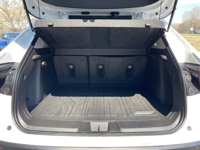 Used 2024 Chevrolet Trax LT w/ Driver Confidence Package image 23