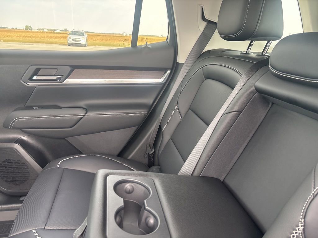 New 2026 GMC Terrain Denali w/ LPO, Floor Liner Package image 38